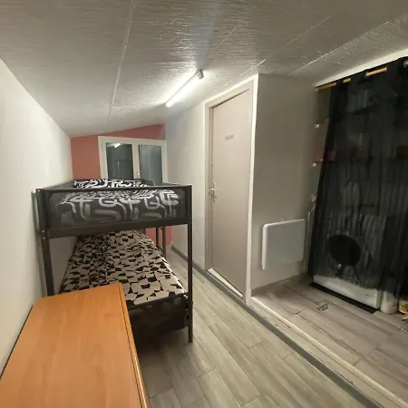 Hébergement de vacances Small Nest With Garden And Cinema Near Orly Paris *